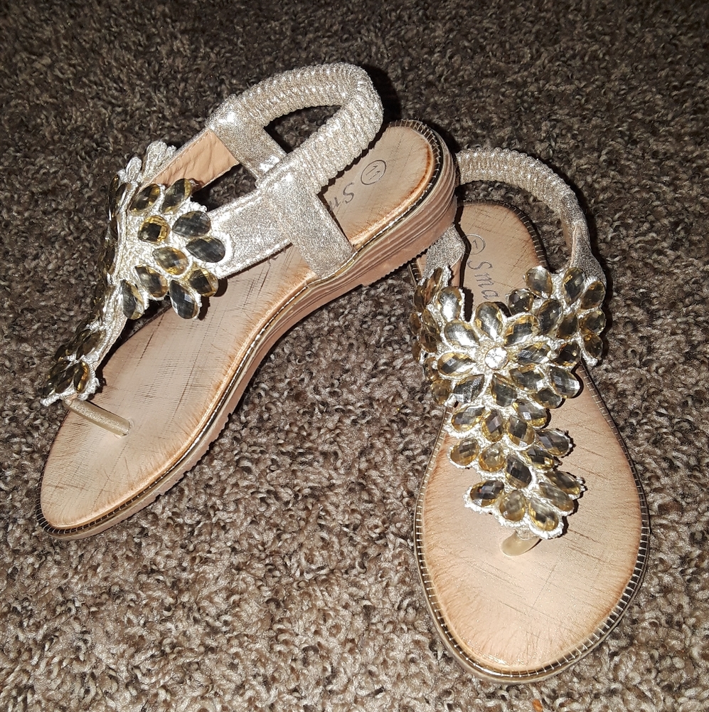 Girls sandals